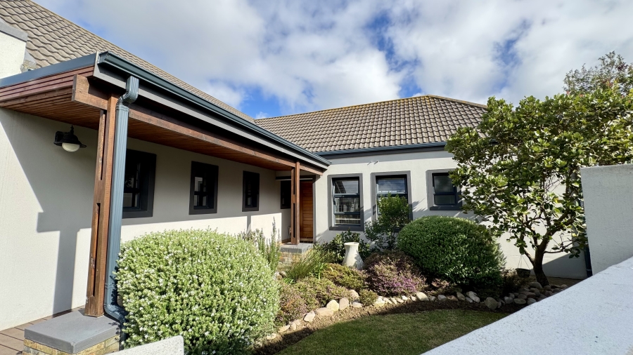 3 Bedroom Property for Sale in Blue Mountain Village Western Cape